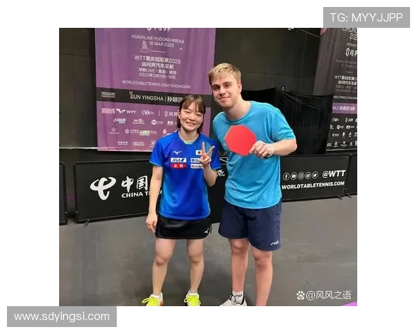 莫雷加德全家初访重庆寻美食